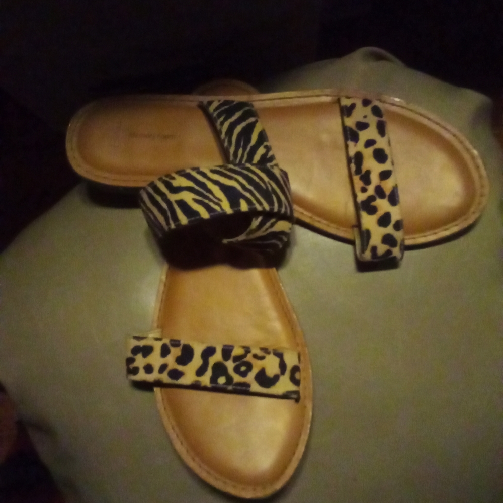 women's sandals